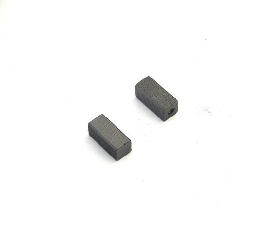 Uhlíky pro nůžky na plech BLACK&DECKER P 8301 A TIPO 1